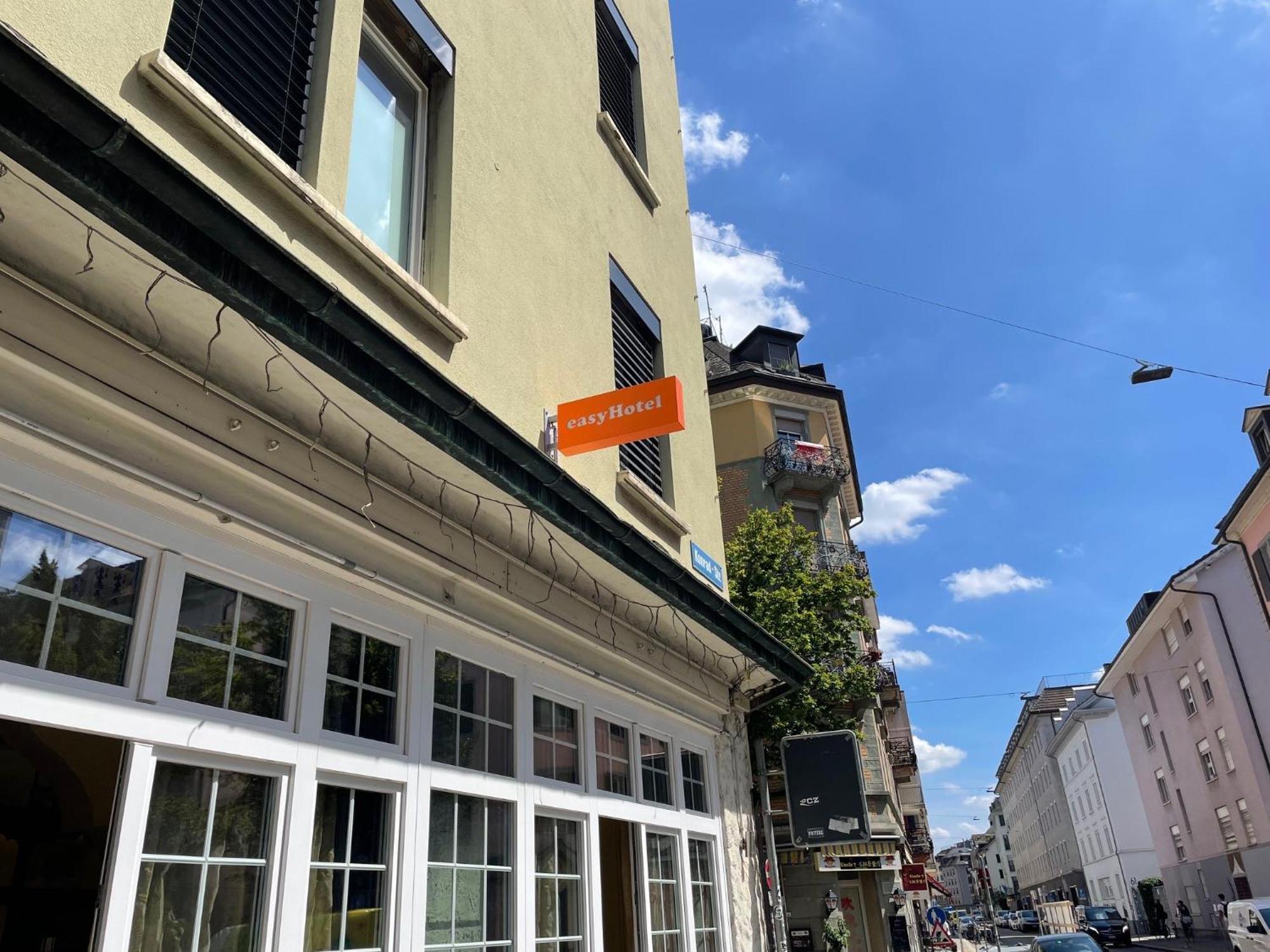 Easyhotel Zuerich Main Station Exterior photo